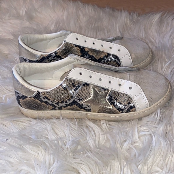 Vintage Havana Sneakers - Picture 1 of 2